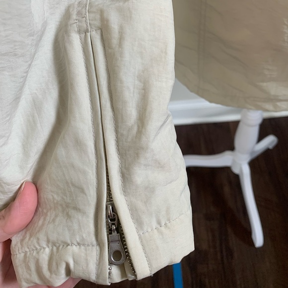 Vintage Cream Coat with Brown Fur Collar Inspired by Rachel Green on Friends - Picture 13 of 14